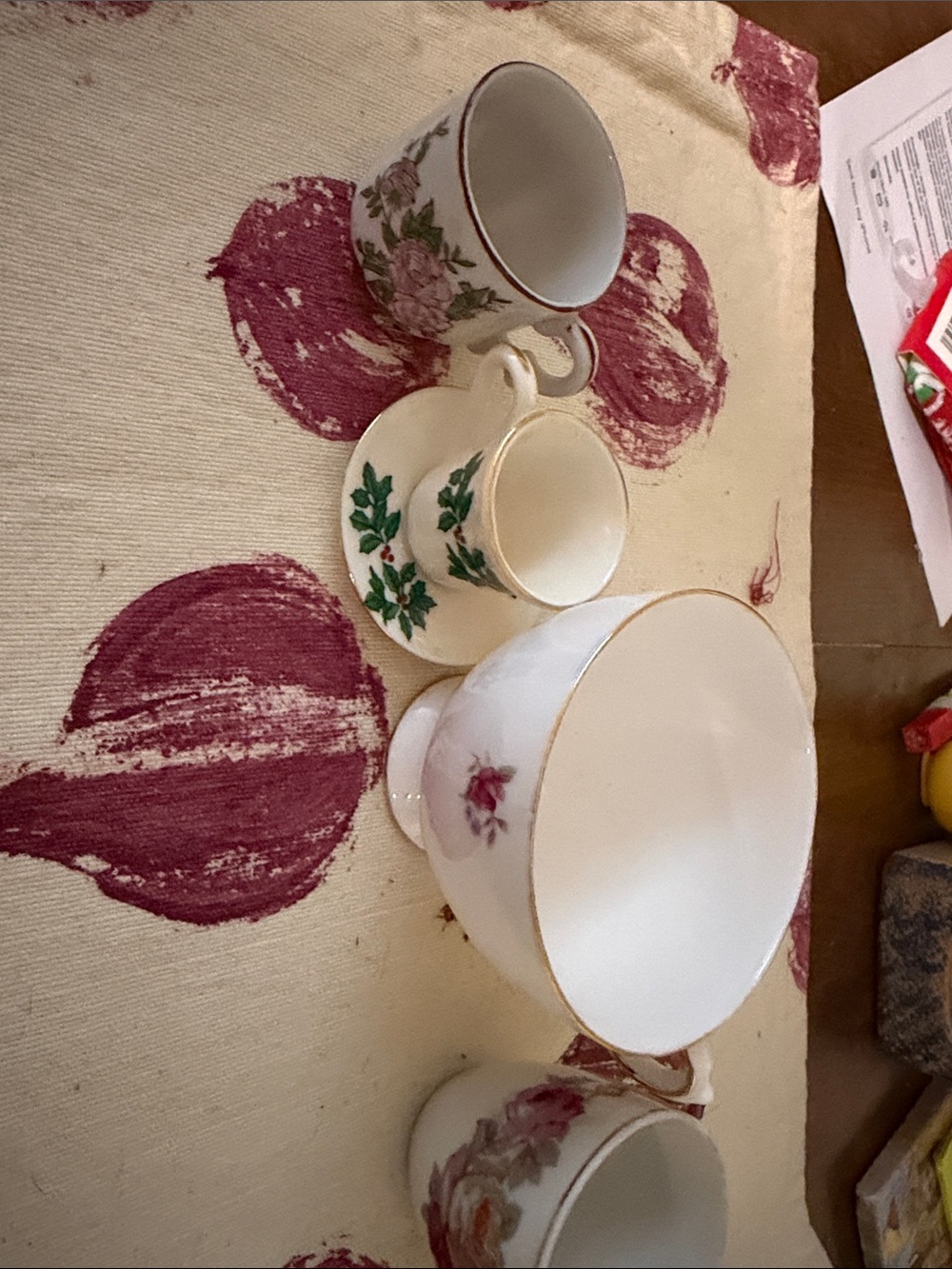 Vintage Floral Porcelain Tea Cup Set - White with Pink Rose Accents